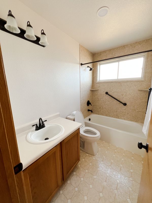Top Bathroom Remodeling Companies in Suwanee, GA